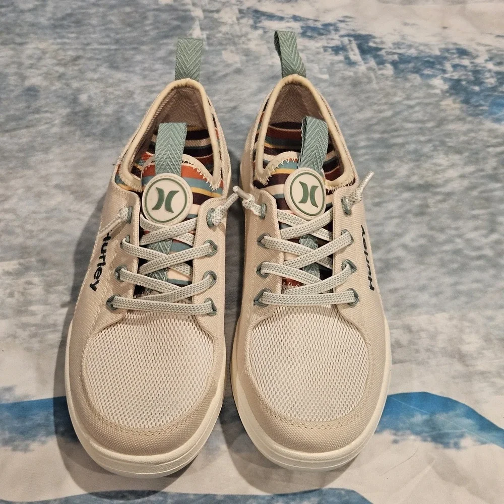 Hurley Castaic Beige‎ Women's Bungee Comfort Shoes Size 6.5 Multicolor